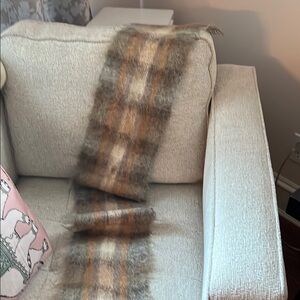 Vintage Glen Tarff  Glen Cree scarf Plaid mohair Fuzzy Scarf